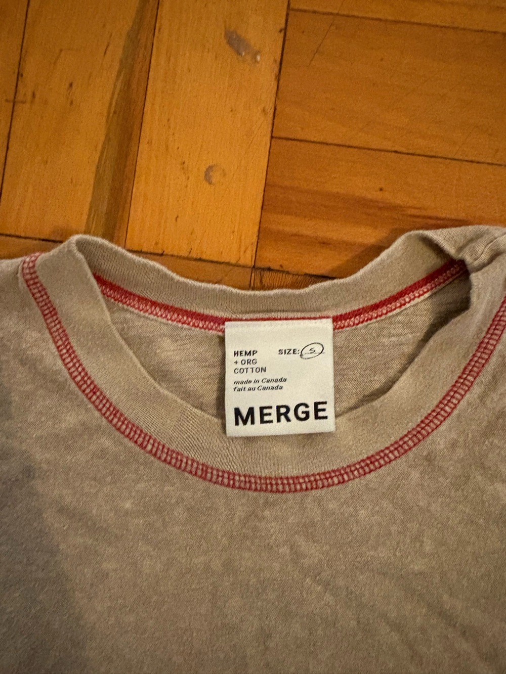 MERGE Hemp + Cotton Crewneck Shirt in Heather Gray with Red Trim